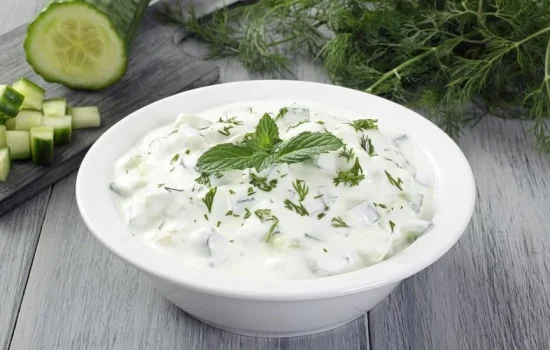 ماست و خیار